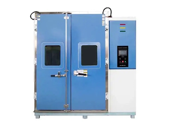 غرفة بيئية كبيرة